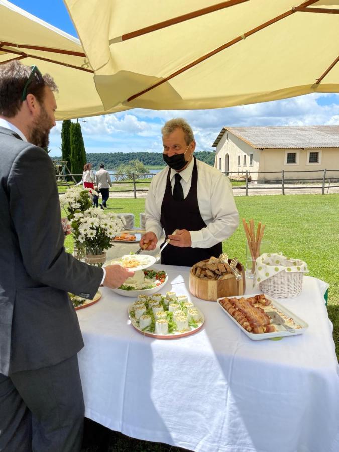 Agriturismo Potrero Grande Sul Lago Di Martignano Con Spiaggia Campagnano Di Roma Kültér fotó